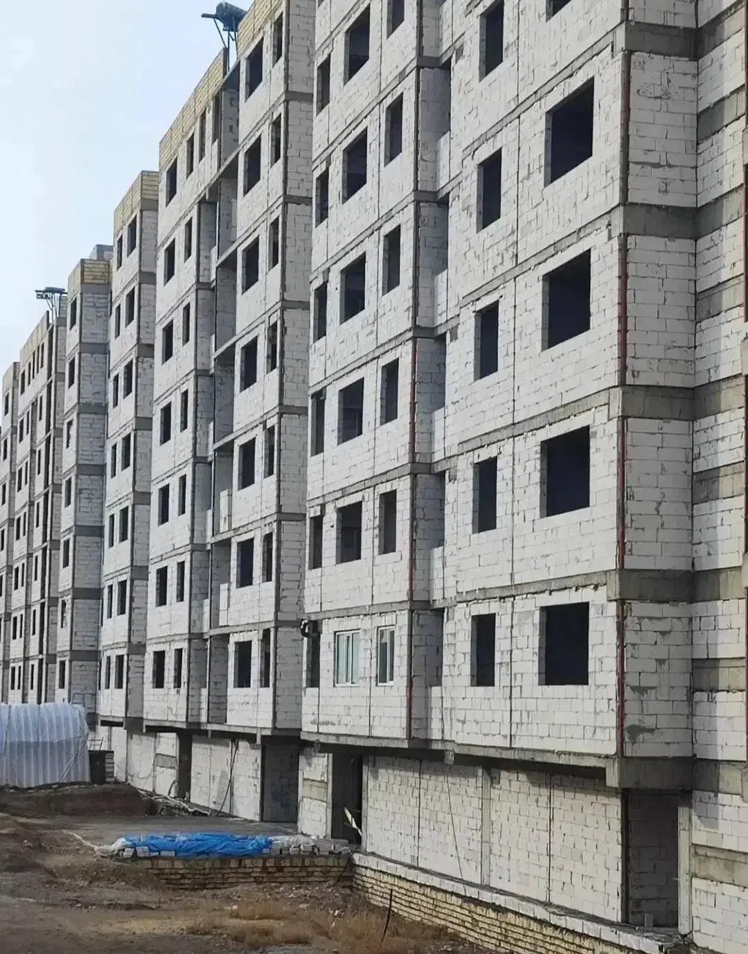 آپارتمان بازنشستگان نیروهای مسلح شهرک غرب