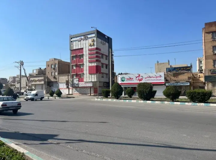 تکواحدی ۱۰۰ متری