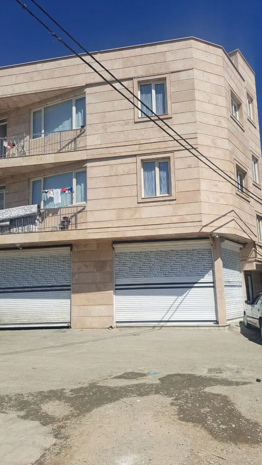 خانه سه طبقه نایسر