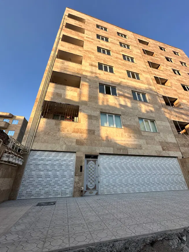 واحد ۱۲۰ متر میدان مخابرات