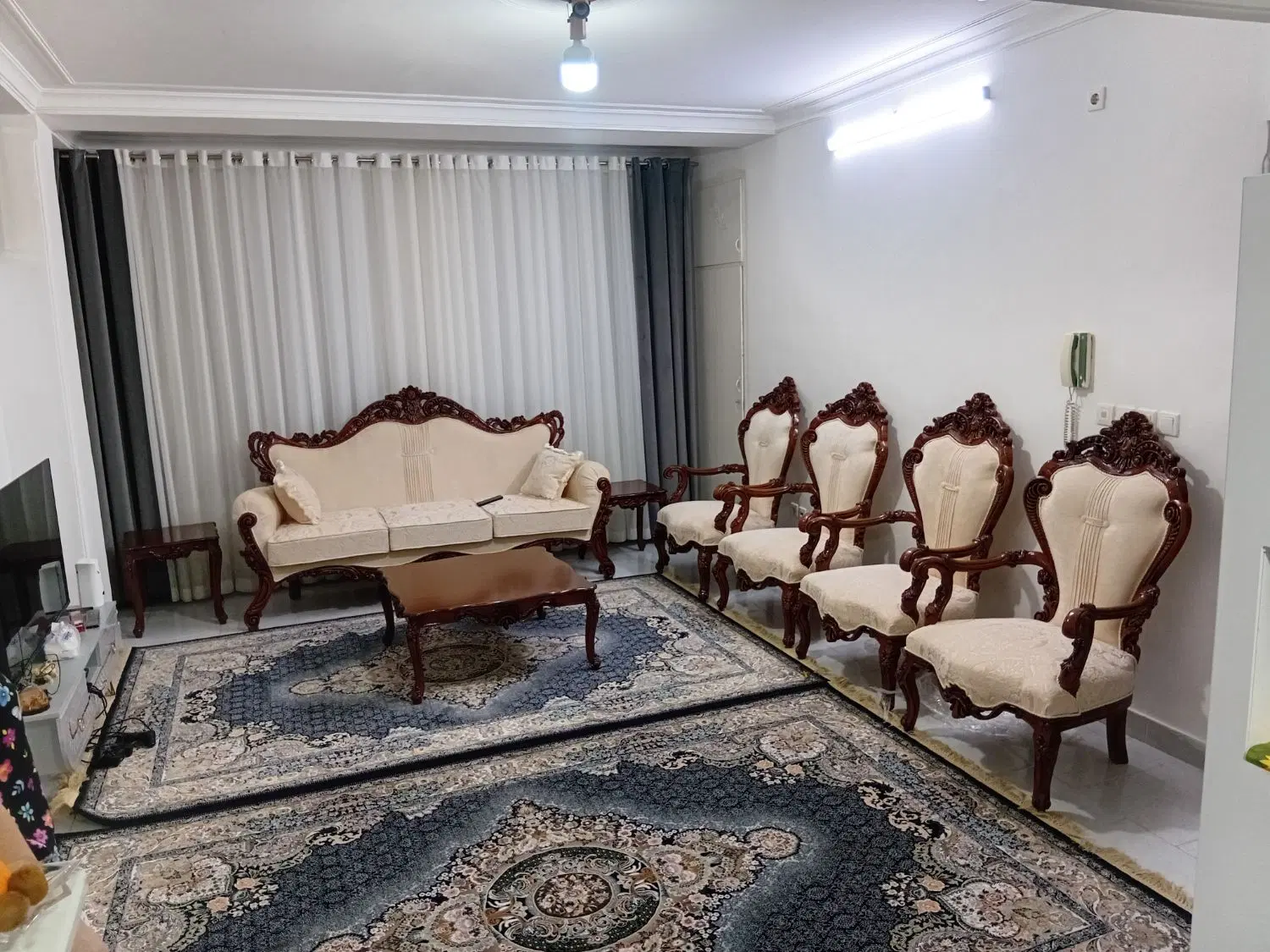 اپارتمان ۸۰ متری