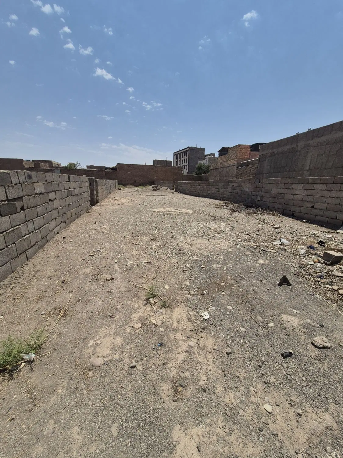 زمین مسکونی فروشی