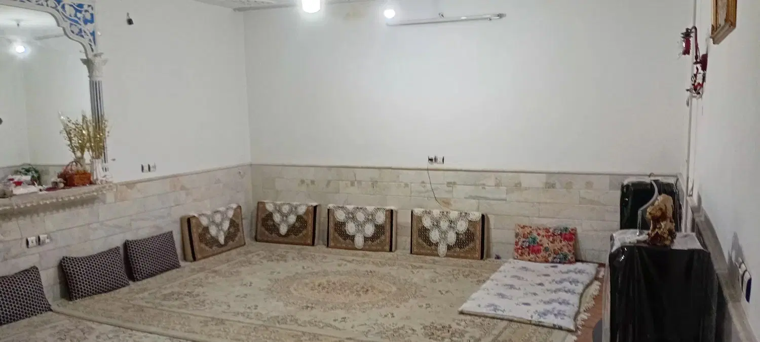منزل همکف ۸۰ متر اجاره
