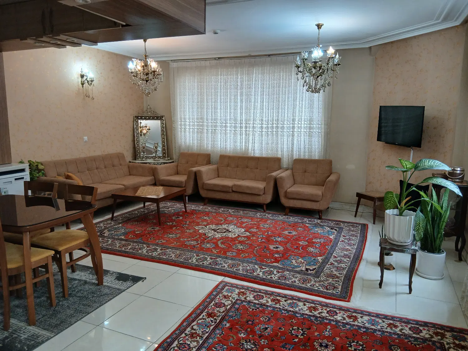 اپارتمان تک واحدی