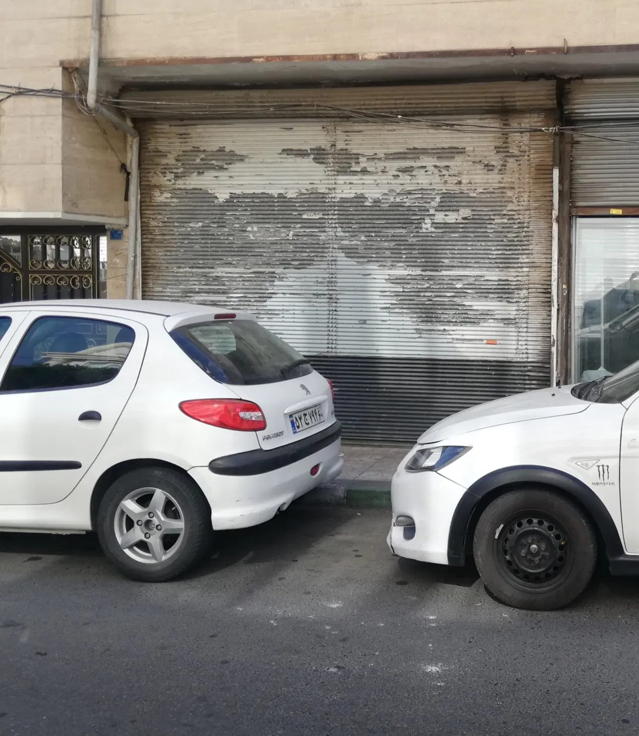 اجاره مغازه در خیابان انقلاب انتهای باغ فیض