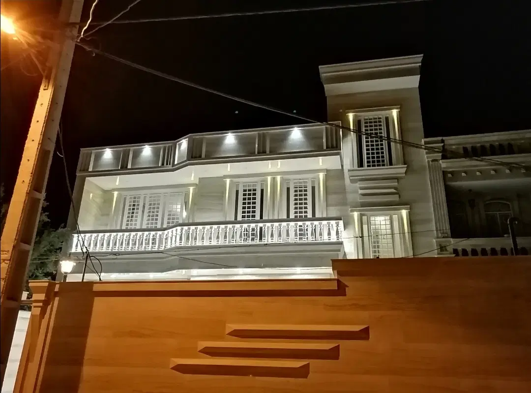 دو طبقه مسکونی