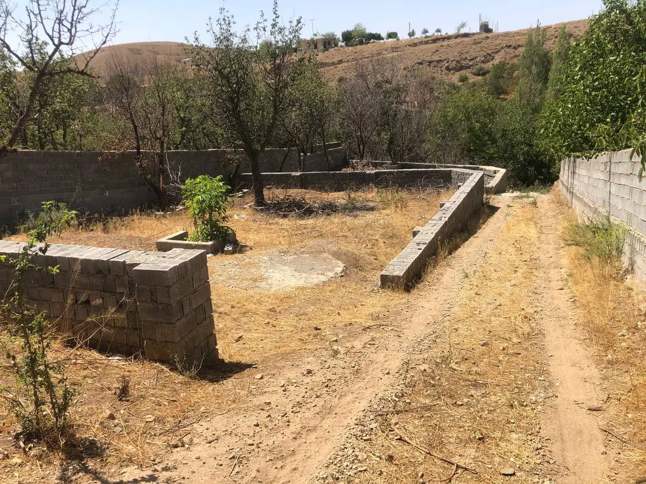 فروش فوری قطعه باغ‌ویلایی ۲۲۰ متری،سرخده سربندان