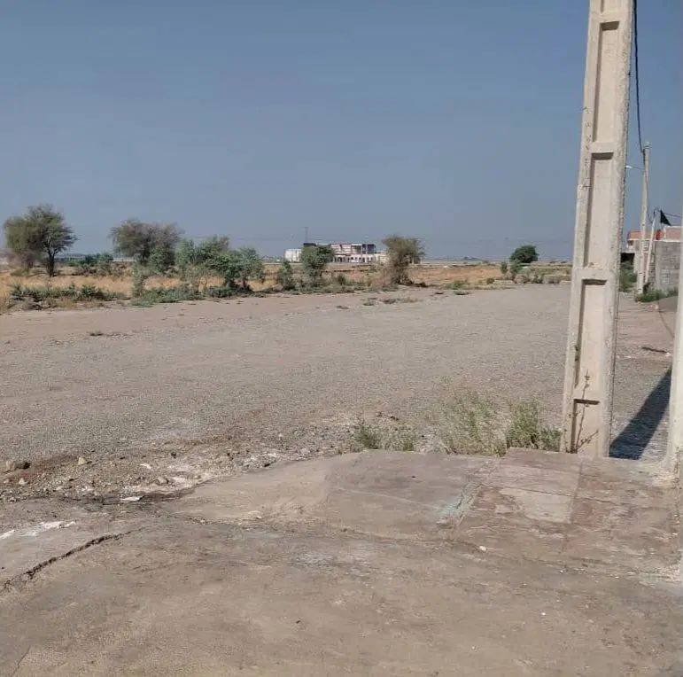 زمین فروشی
