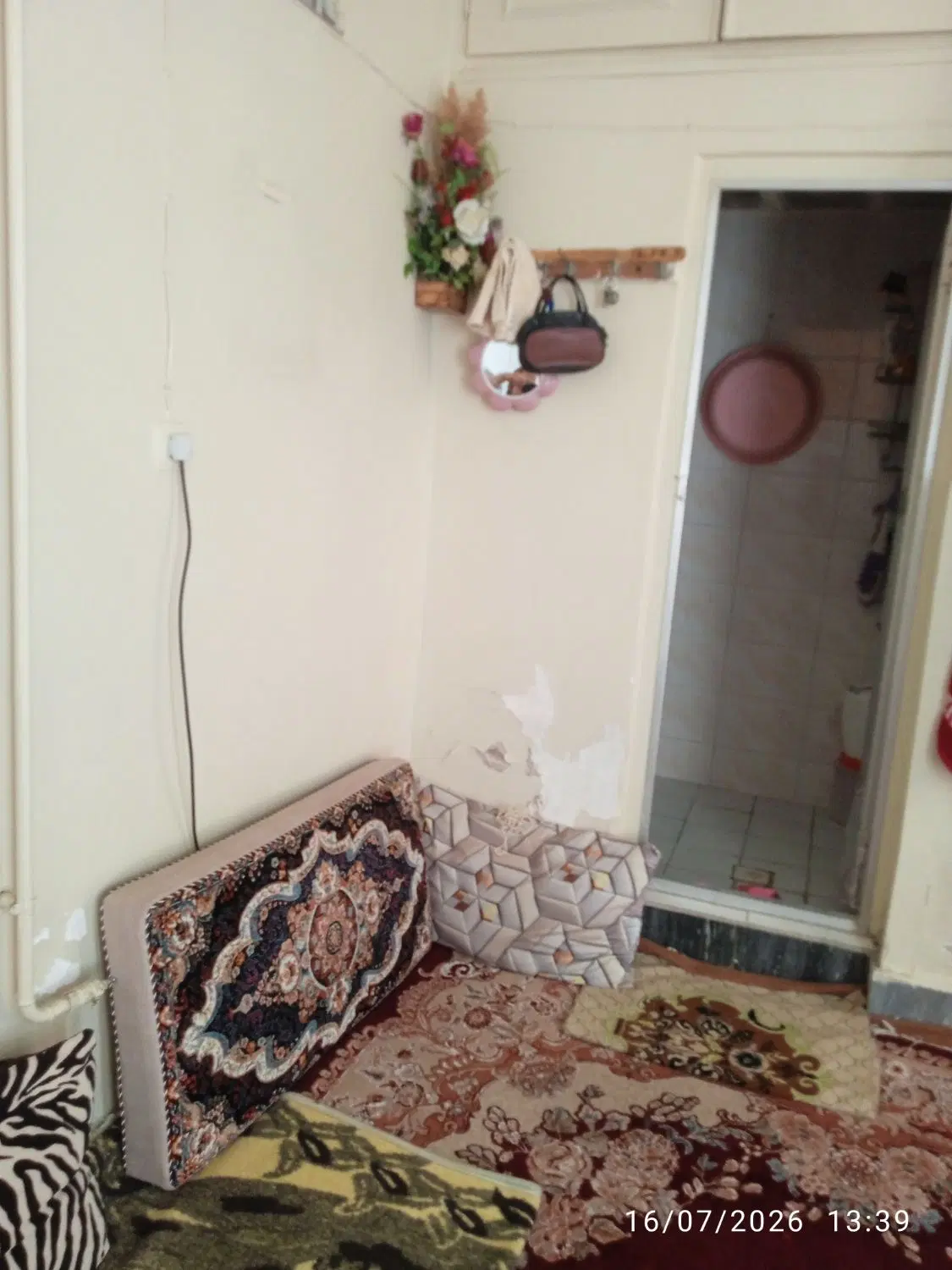 حیاط50متری اجاره ای