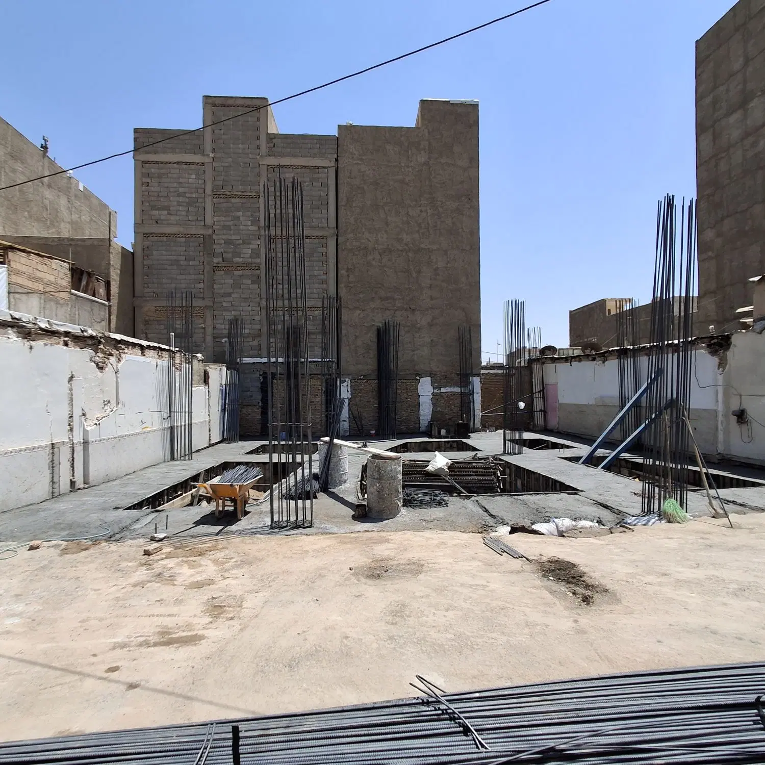 پیش فروش آپارتمان ۱۰۰مترو۸۰متری شهرک توحید