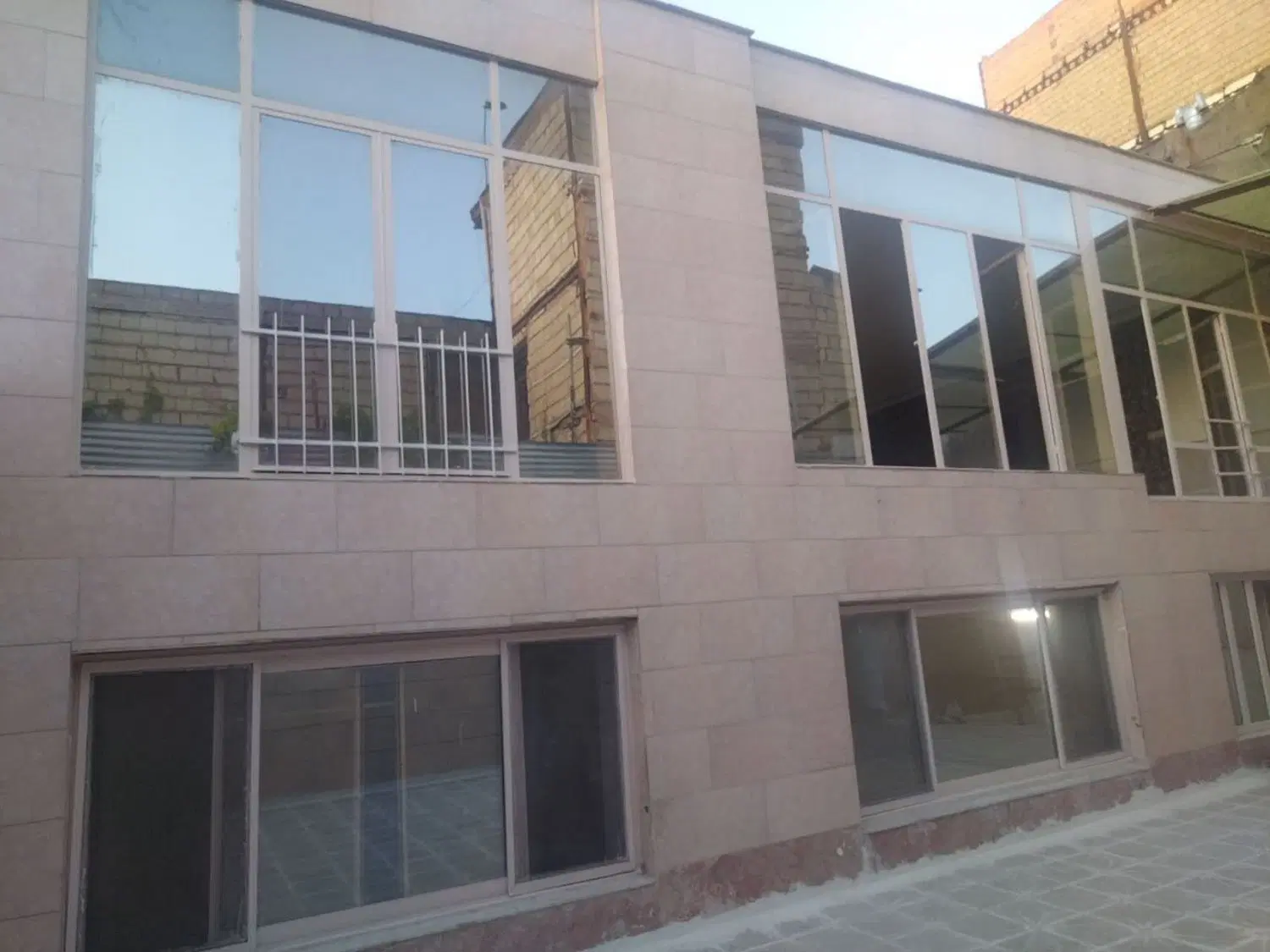 ویلایی 200 متر سنددار تهاتر می شود