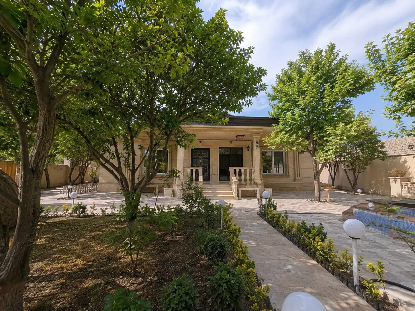 ویلایی قابل سکونت۶۰۰ متری هفت تیر. ویلا