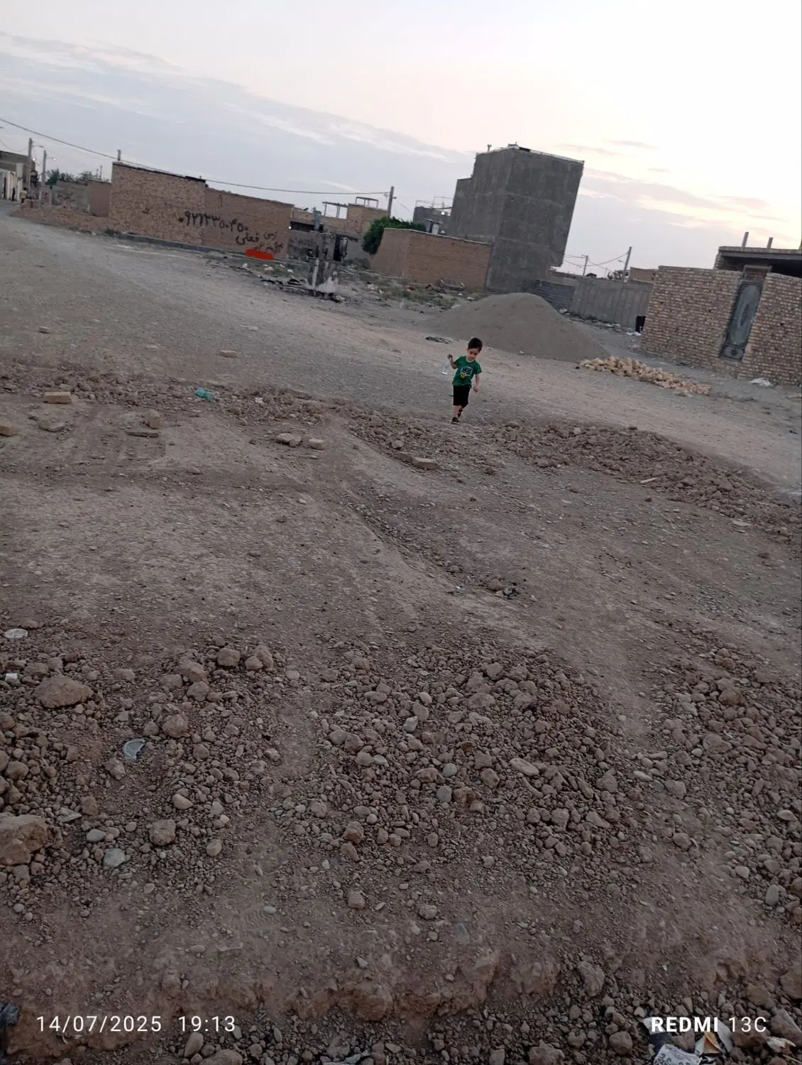زمین مسکونی ۱۰۲ متری فوری فروشی