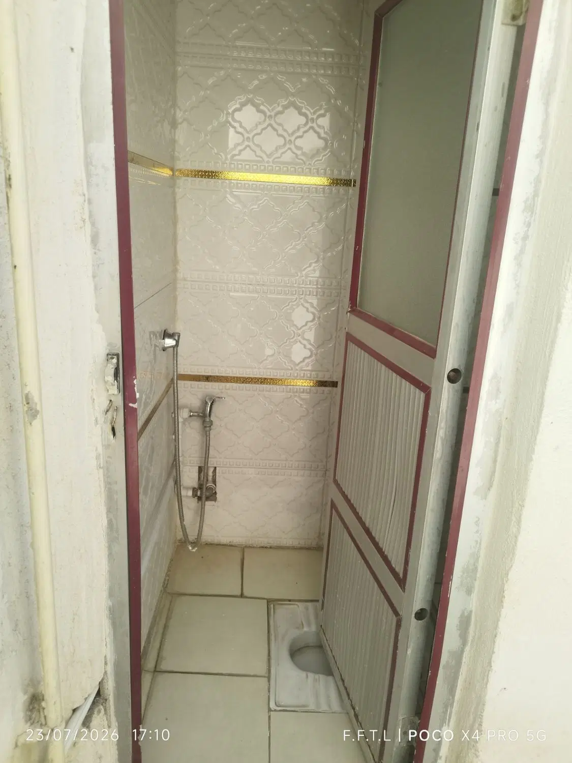 یک باب  منزل مسکونی هم فروش هم رهن کامل هم معاوضه