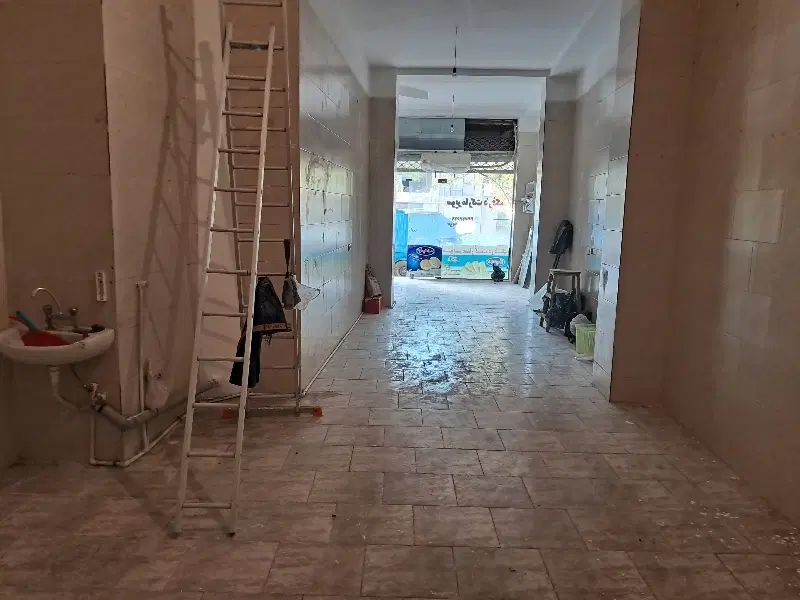 مغازه ۷۰ متری کمالشهر