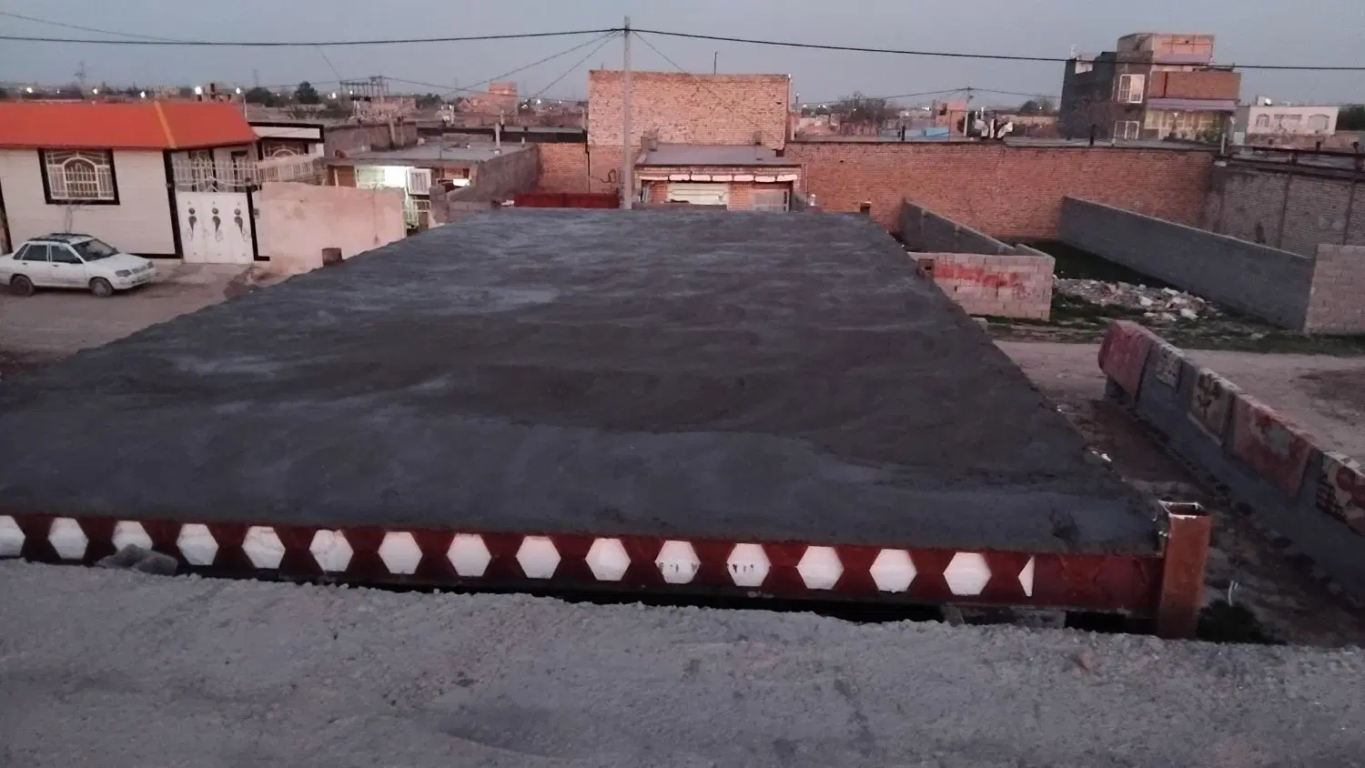 زمین مسکونی