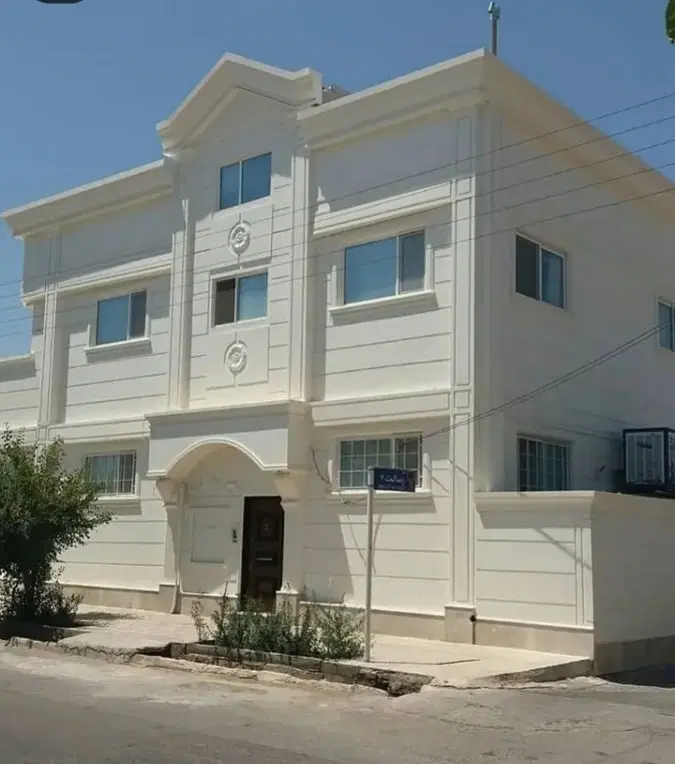 فروش دو‌خواب حیاط دار