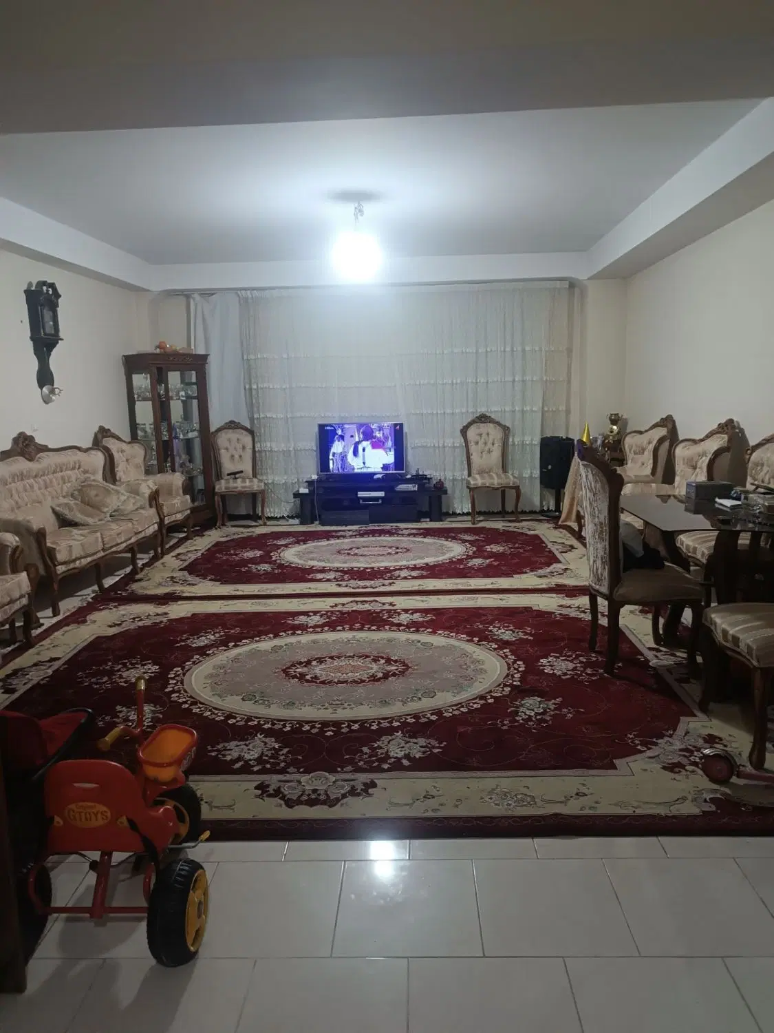 واحد فروشی (شهرک دانشگاه)