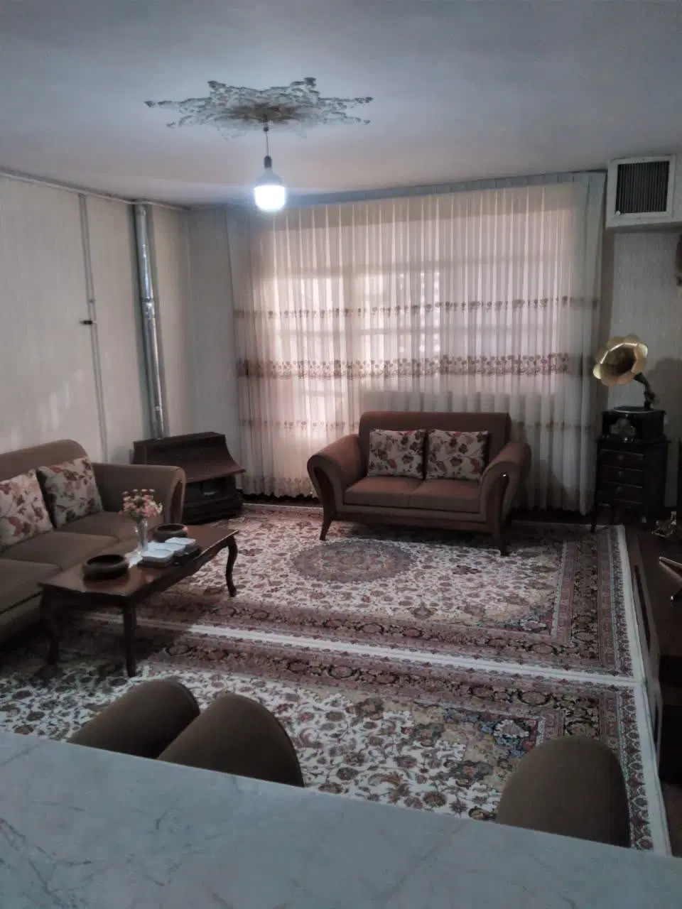 آپارتمان ۸۵ متری الغدیر طبقه اول