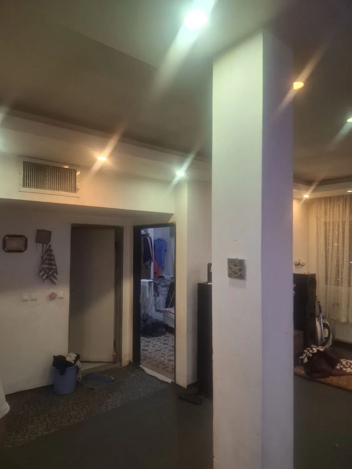 یک واحداپارتمان. واقع درمهرشهر