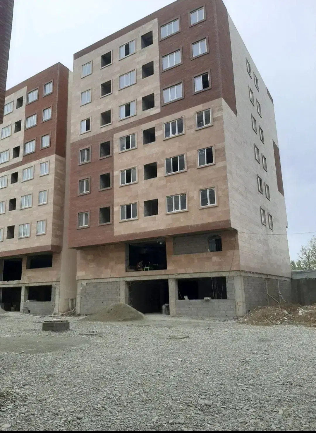 واحد ۱۰۰ متری فروشی سنددار