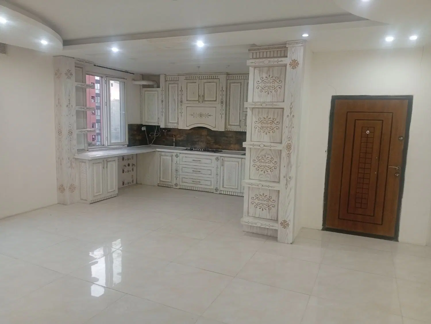 سلام 130متری سه خواب سند آماده