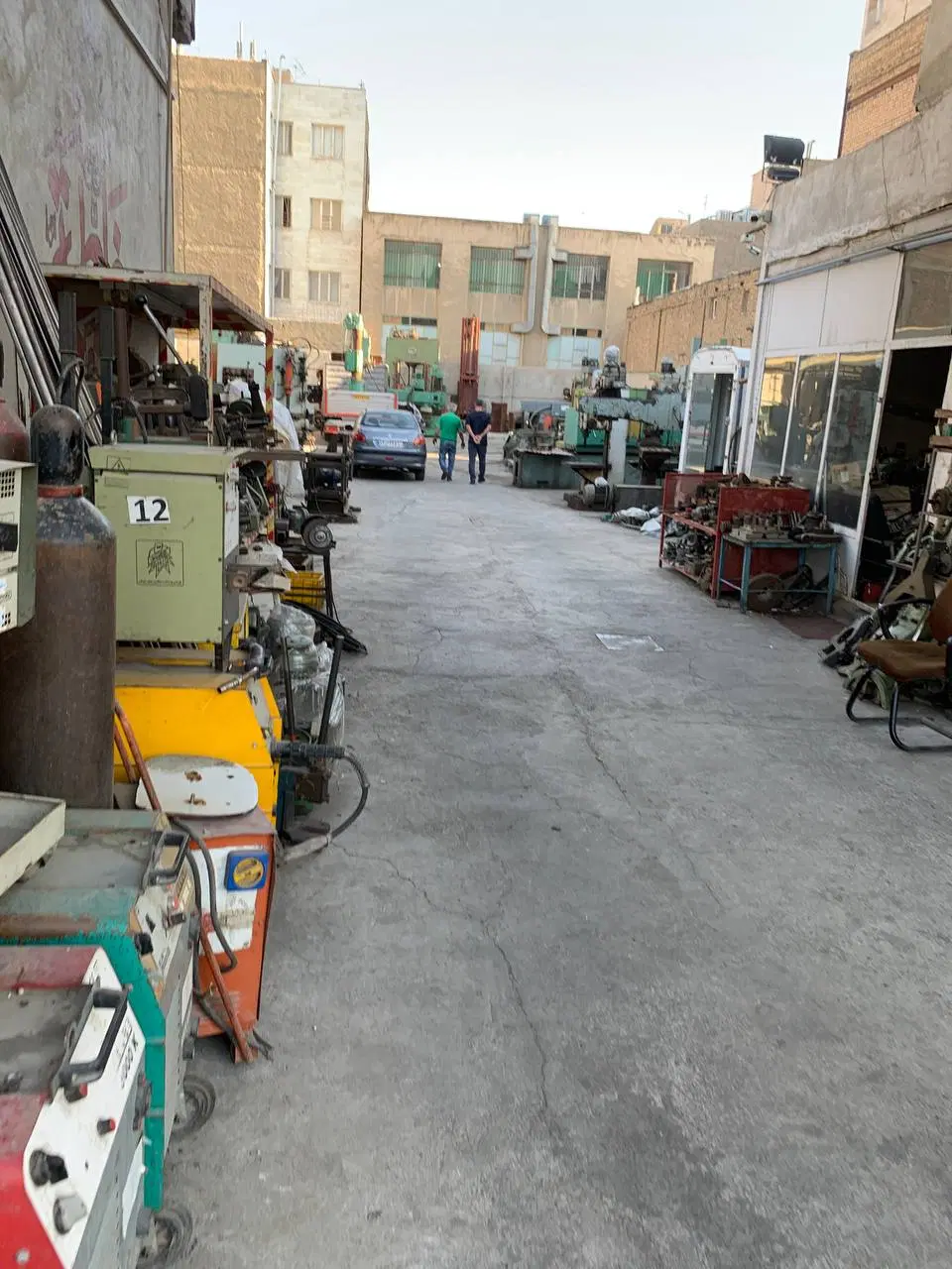 اجاره گاراژ ۸۰۰ متری