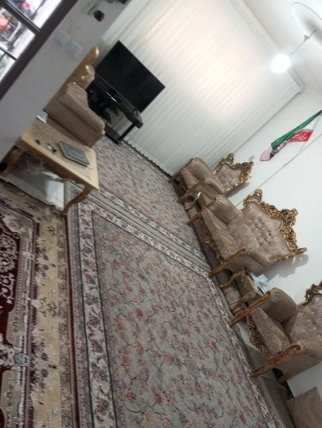 خانه دربست یک ونیم طبقه 90متری
