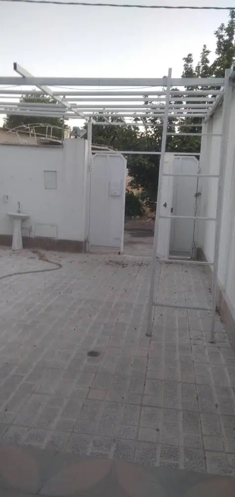منزل ۳ خوابه حیاط دار در بلوارچمران کوچه۴۲