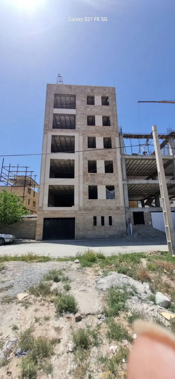 آپارتمان ۱۱۵ متری انتهای کیانمهر شهرک علوی