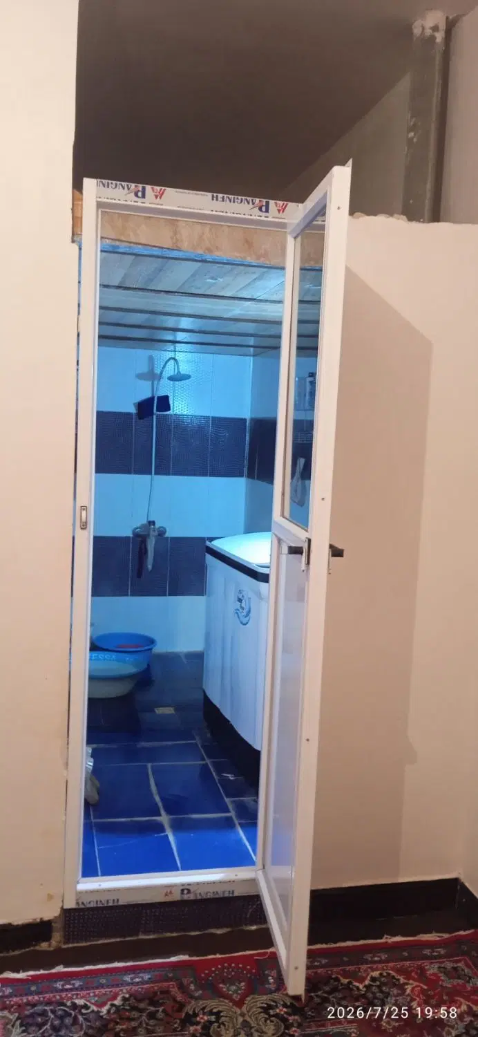 خانه اجاره ای بزرگ طبقه بالا پارکینگ دار
