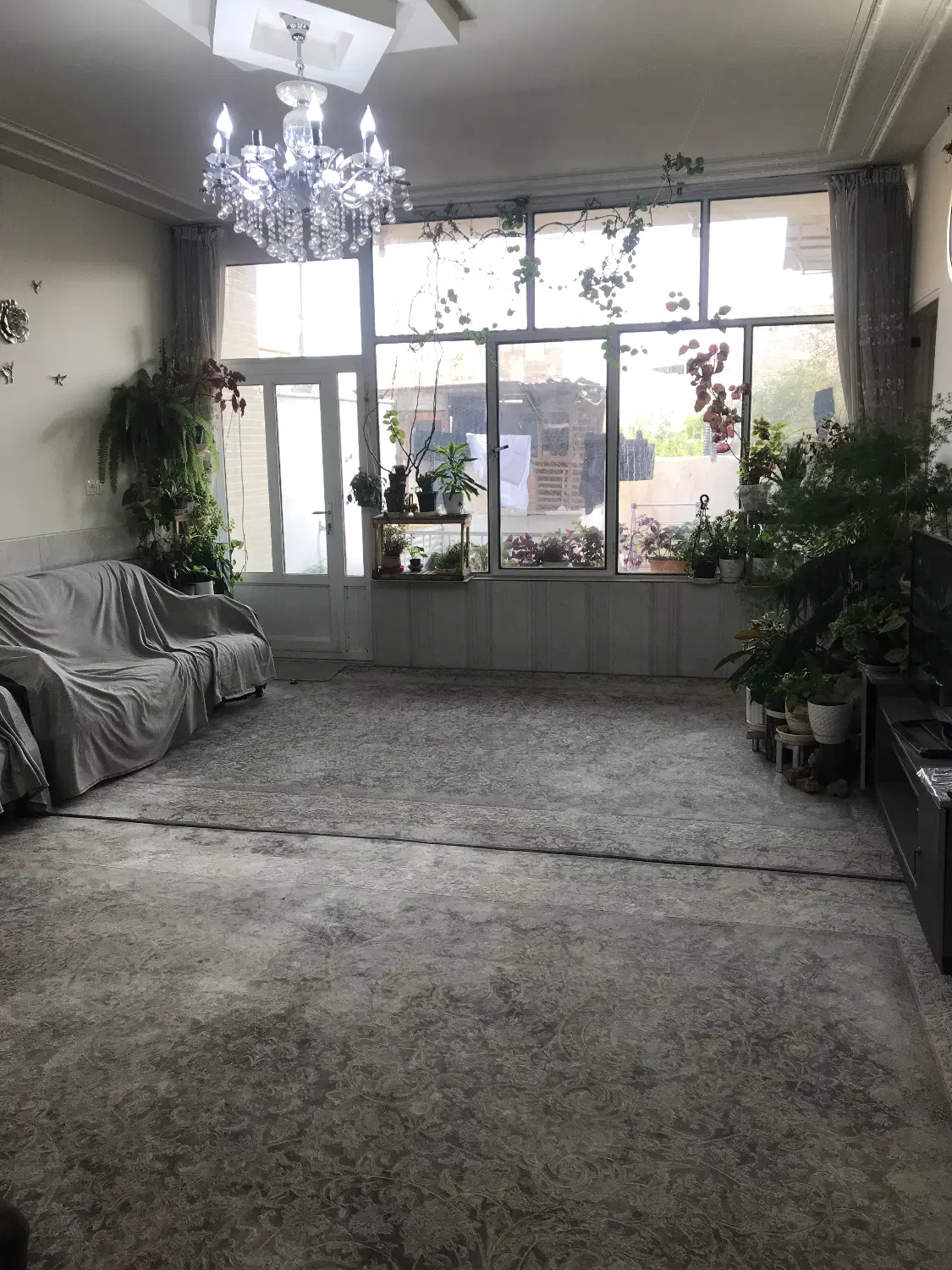 منزل مسکونی دوطبقه واقع در زرین شهر