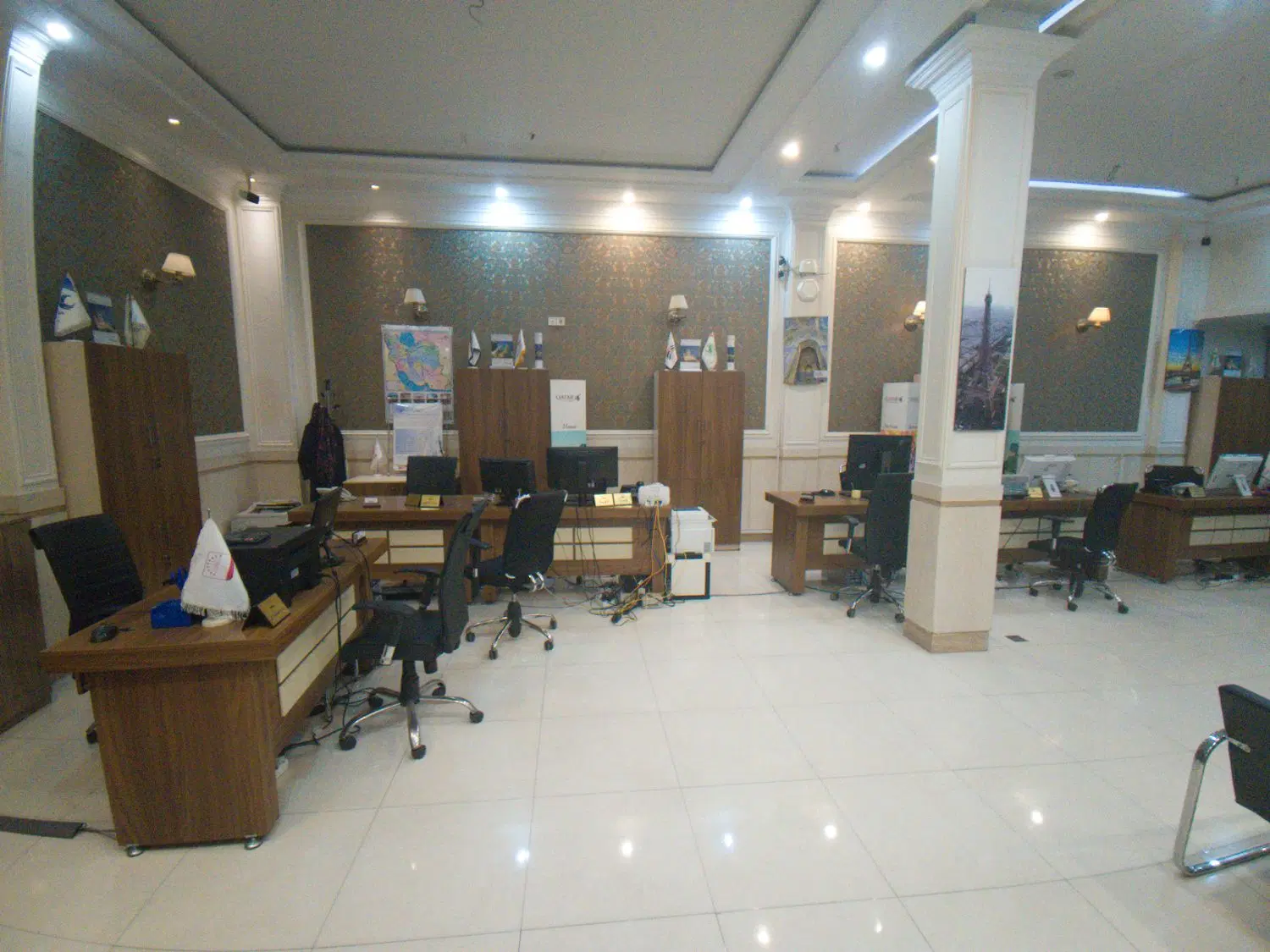 اجاره دفتر اداری ابتدای احمد آباد