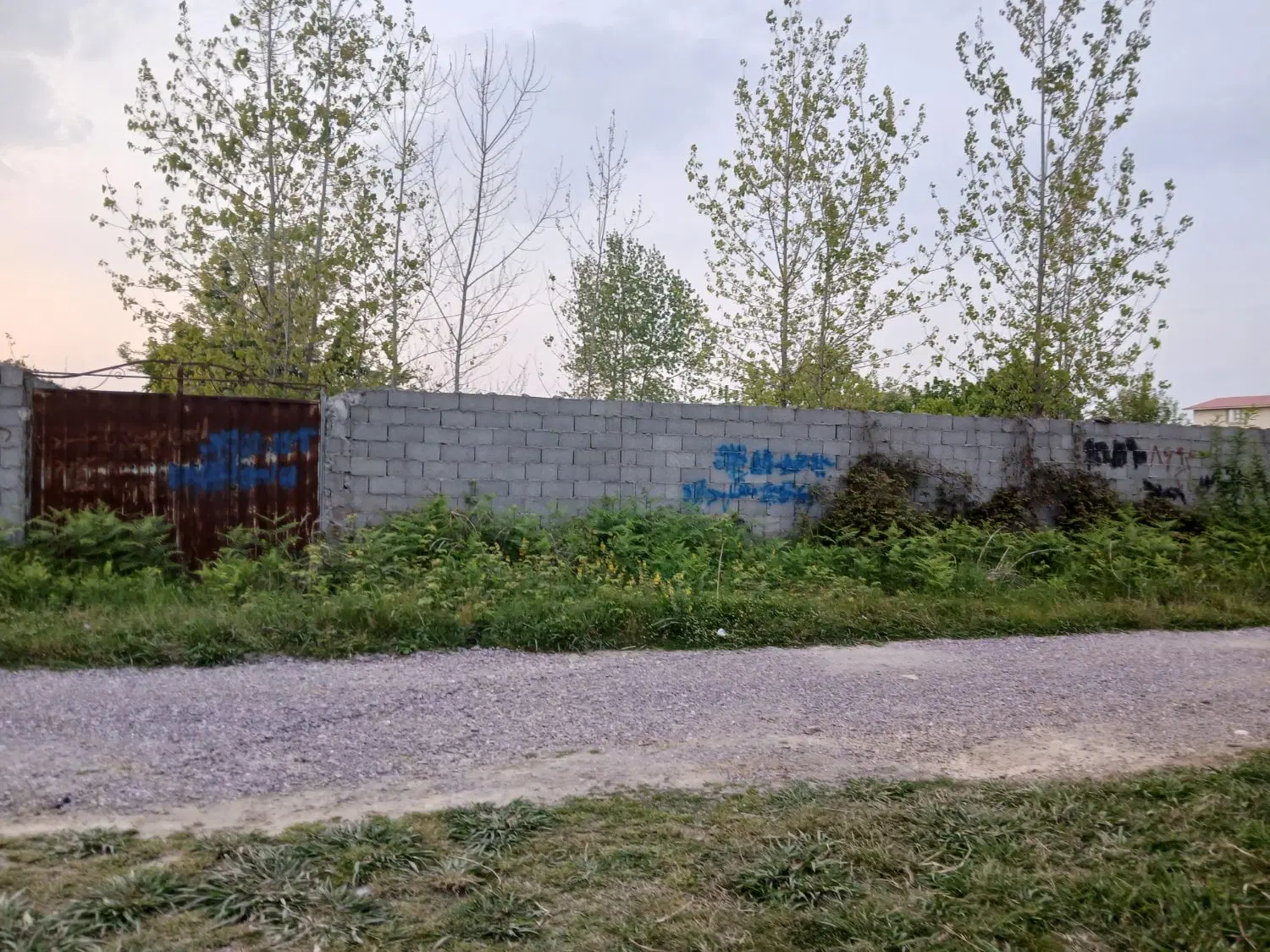 ۲۲۵ متر سند مسکونی عرفان