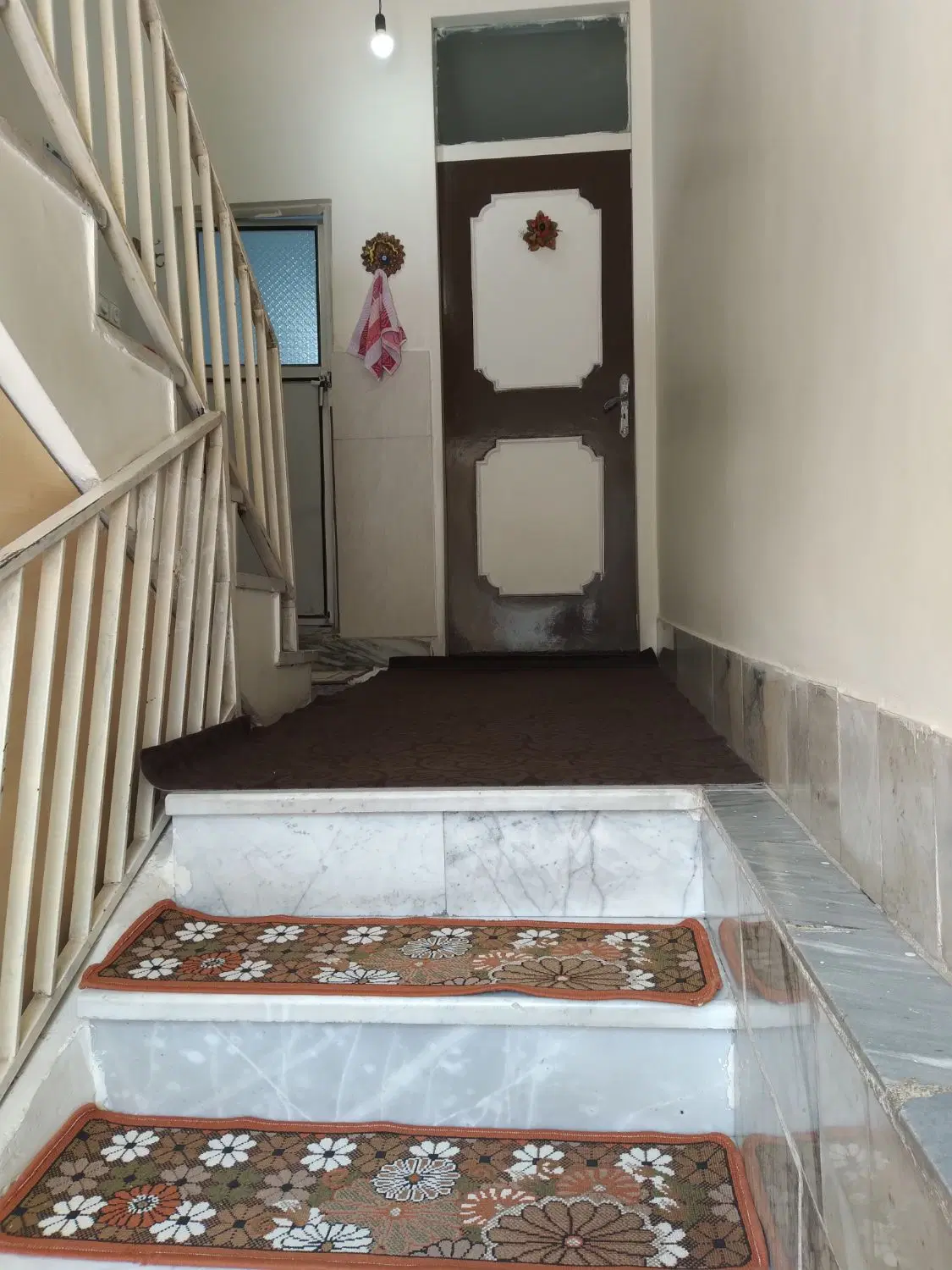 اجاره خانه ویلایی  حیاط دار  دل نشین.