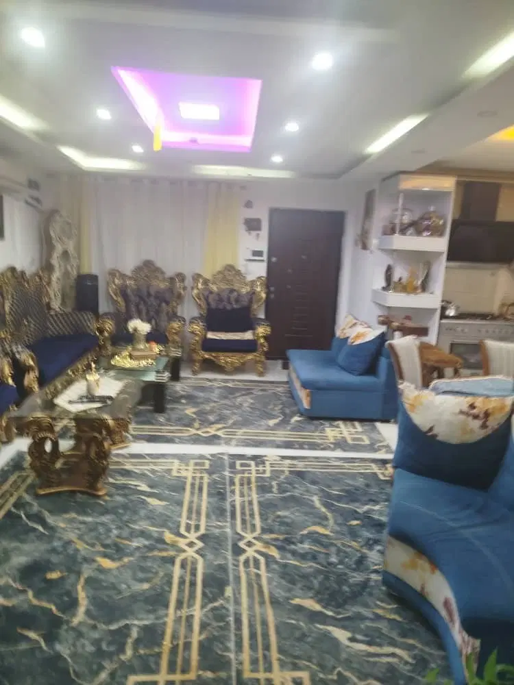 اپارتمان خیابان پست