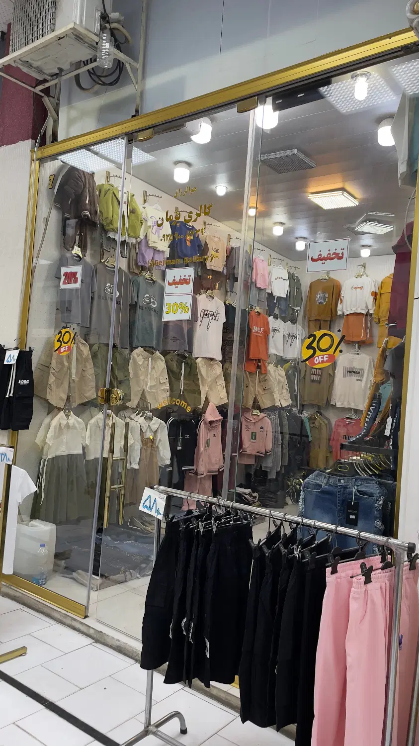 مغازه ۱۵ متری پاساژ رضا(رهن کامل)