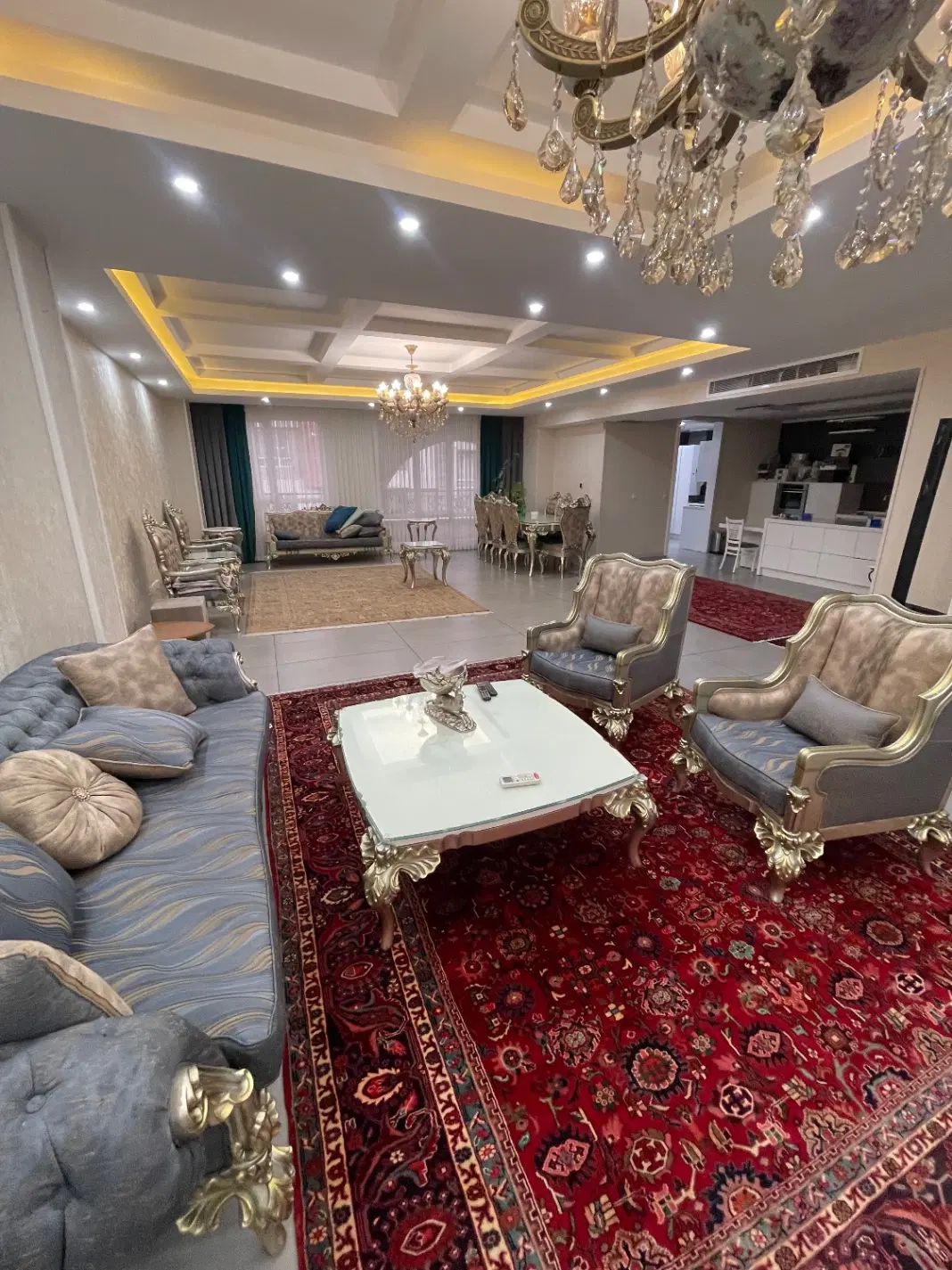 200متر ۲ پارکینگ ویودار
