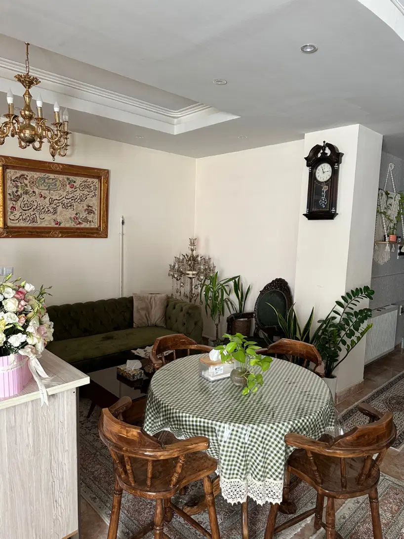 آپارتمان کشاورز