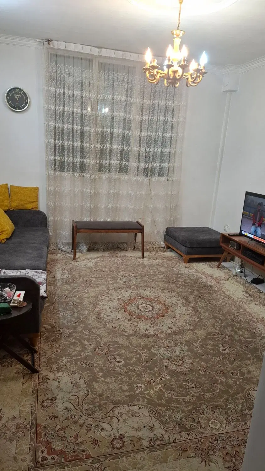 آپارتمان 42 متری تک واحدی با پارکینگ و انباری