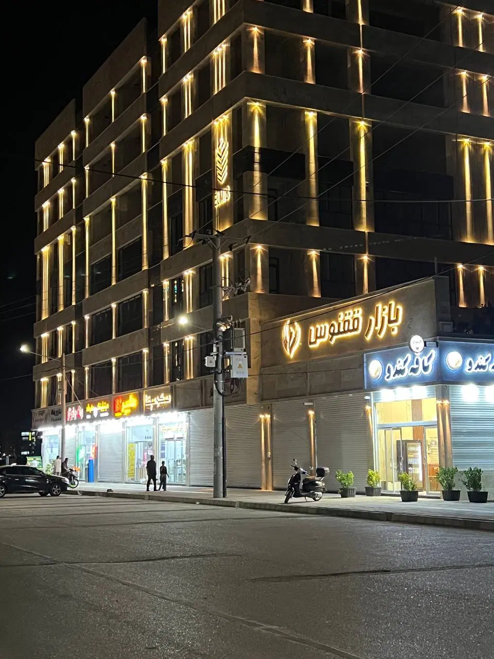 بازار ققنوس ۴۲ متری اولین بازار محله الهیه