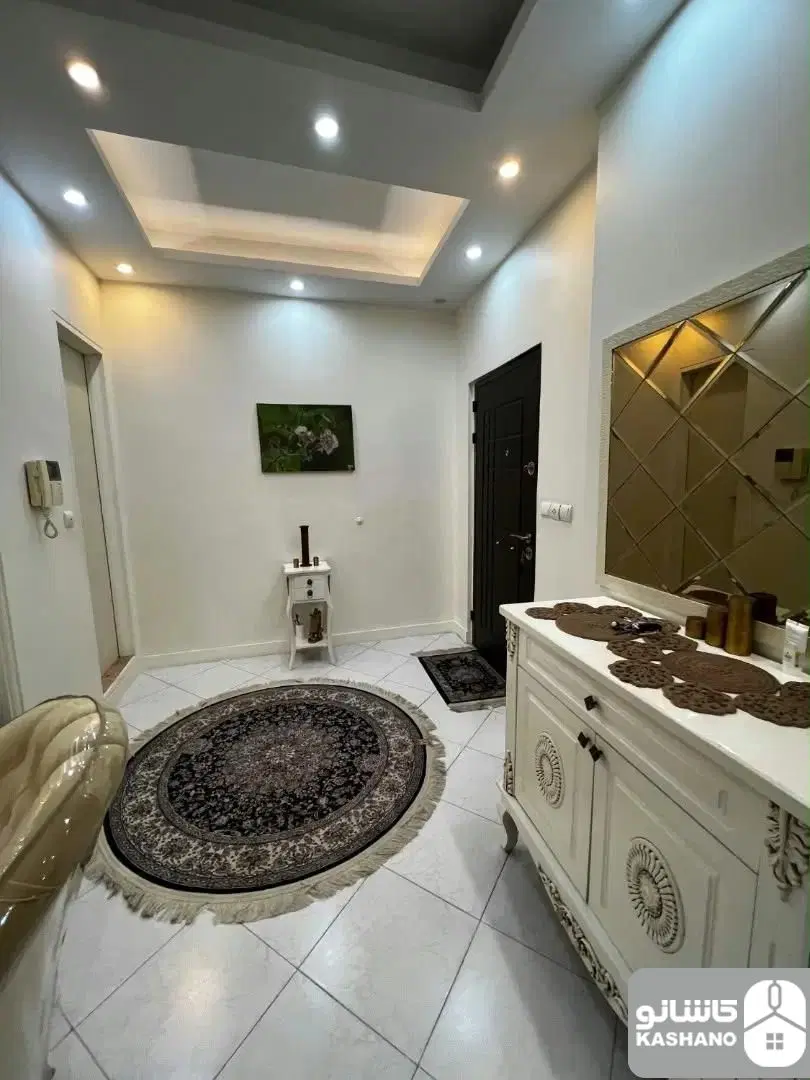 ۱۰۰متر مسکونی فول امکانات در خیابان فرصت شیرازی
