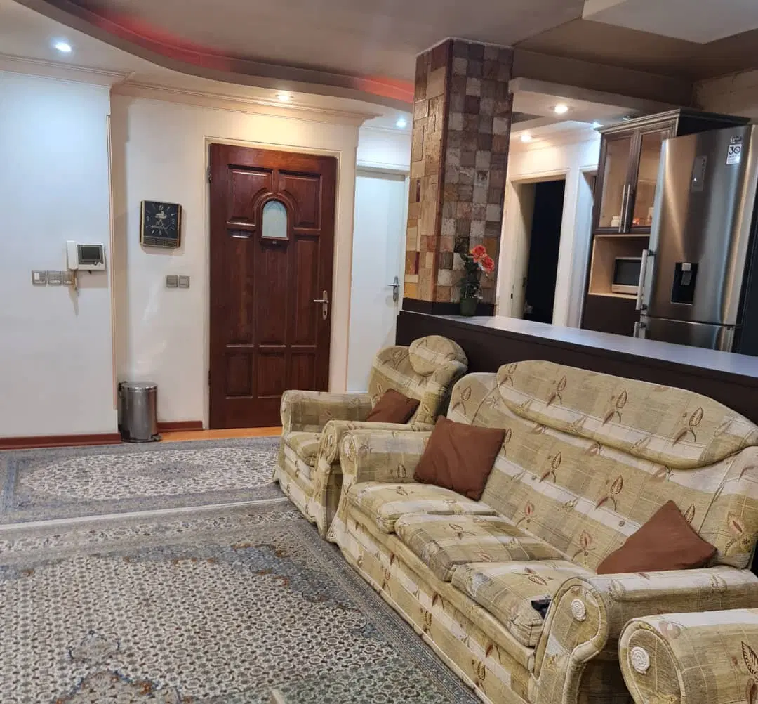 ۷۶ متر با آسانسور ۸سال ساخت فلکه دوم