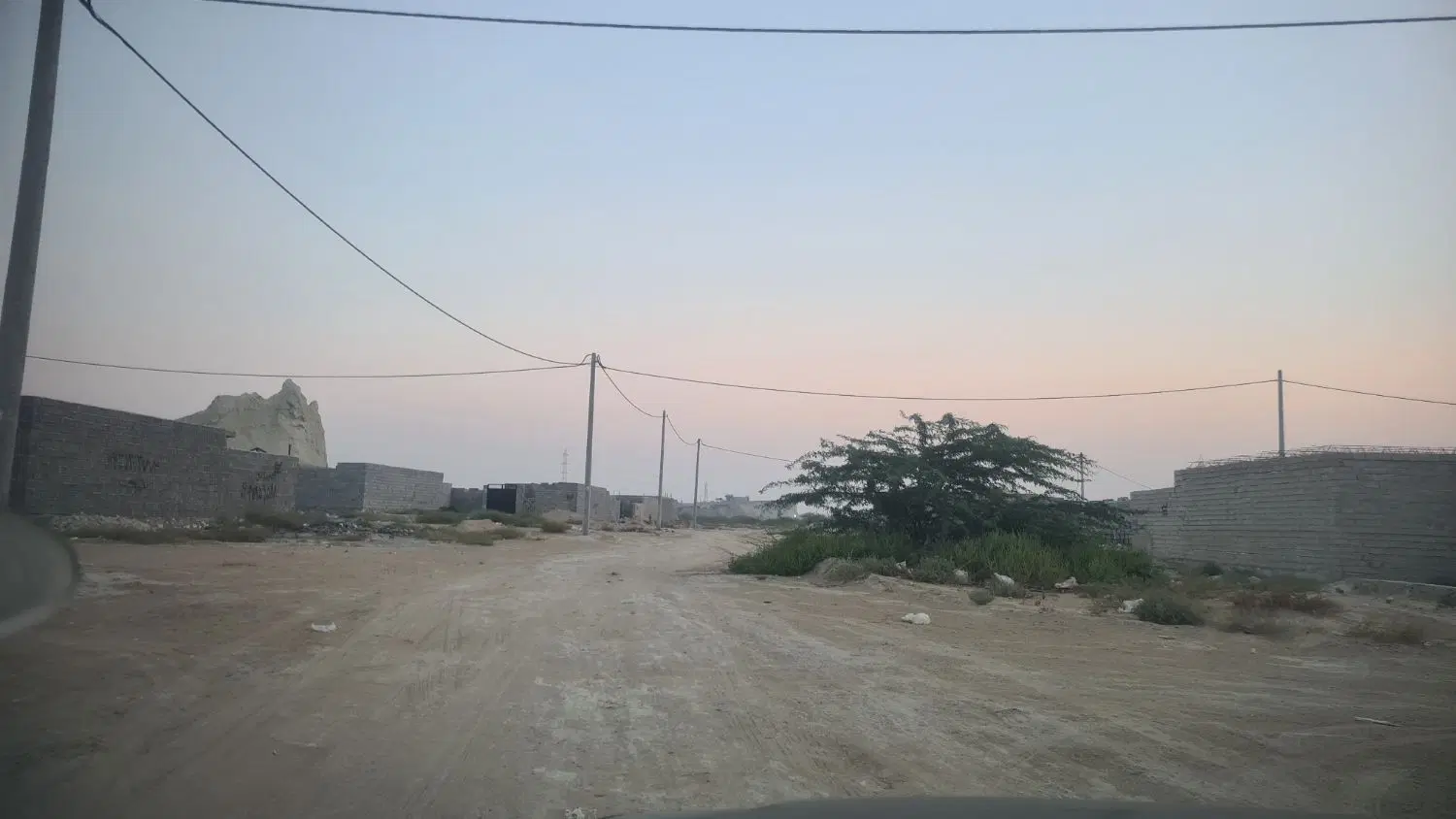 زمین طولا شقایق ۳۶