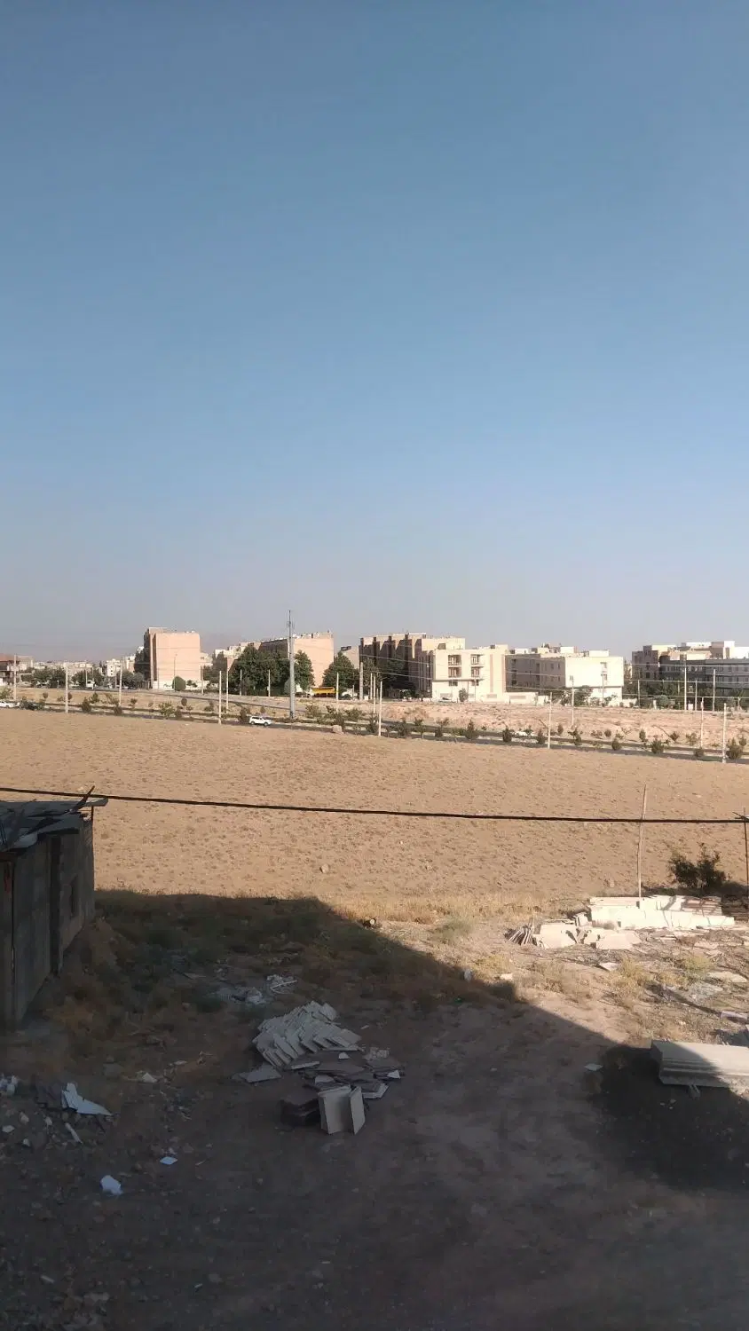آپارتمان بلوک ۵ طبقه ۲