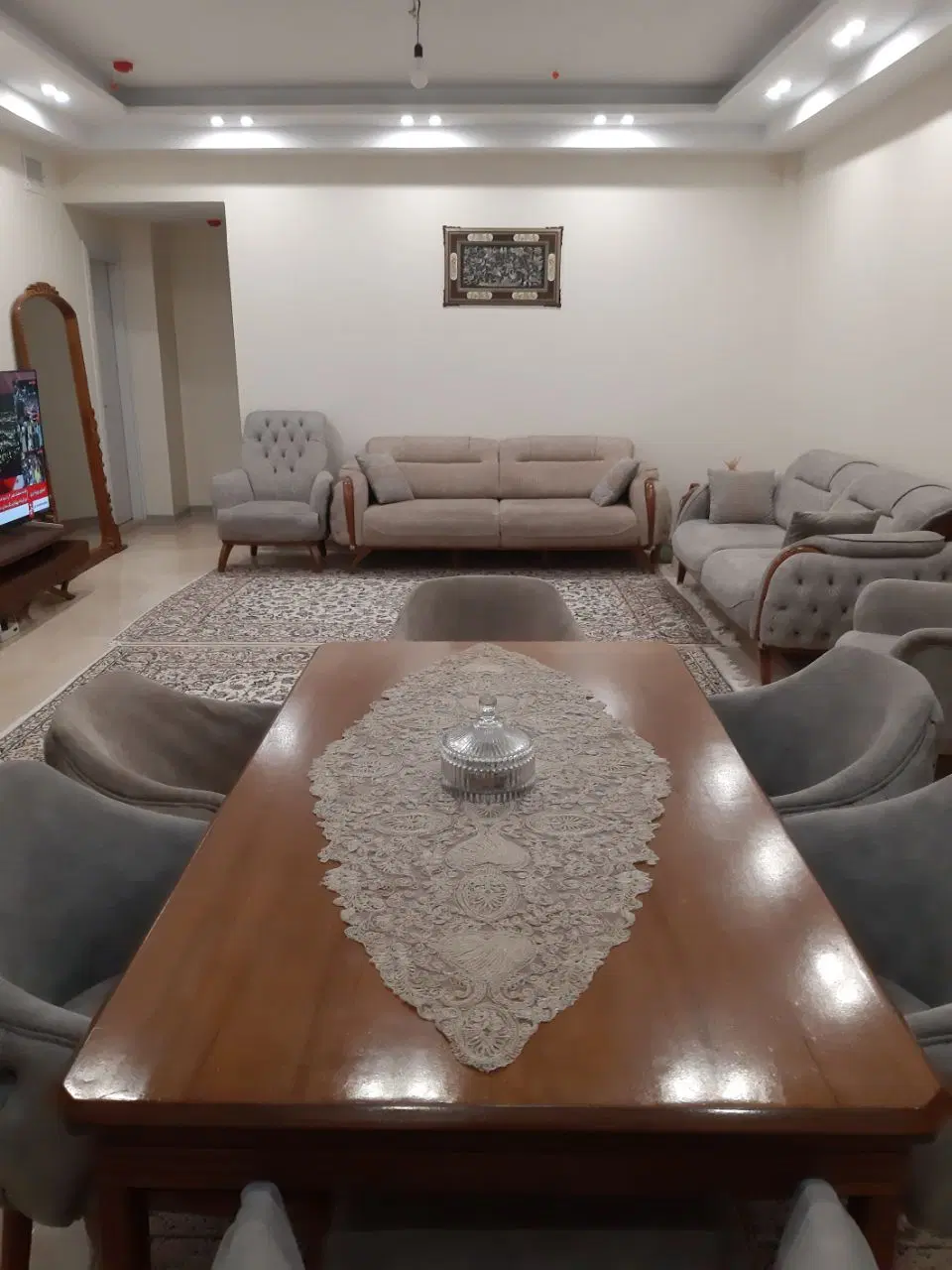 93 متر ائمه اطهار