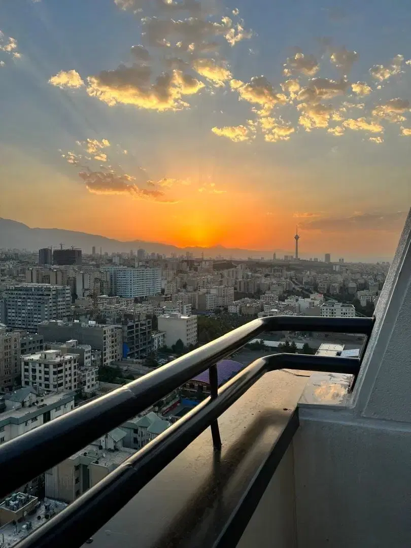 آپارتمان طبقه 18 برج مروارید غرب پیامبر مرکزی