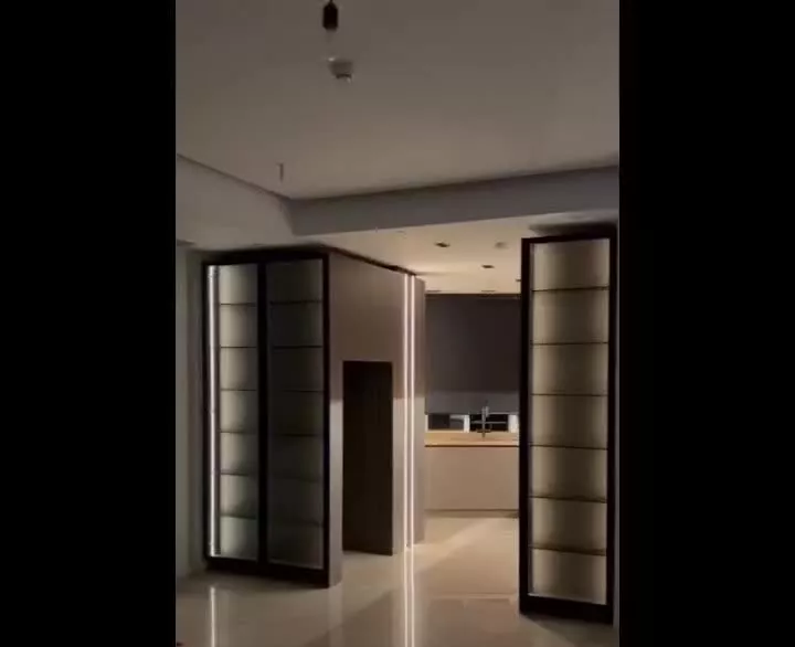 ۱۱۴ مترنیروی هوایی