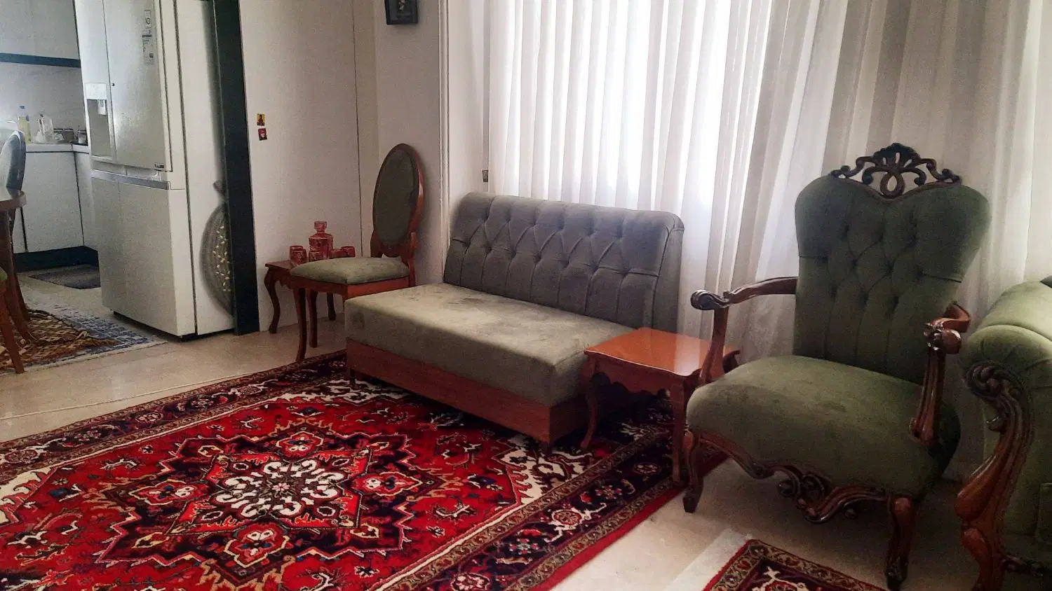 ۷۰متر ۲ خواب _با پارکینگ_ سالن پرده خور_ باکس پونک