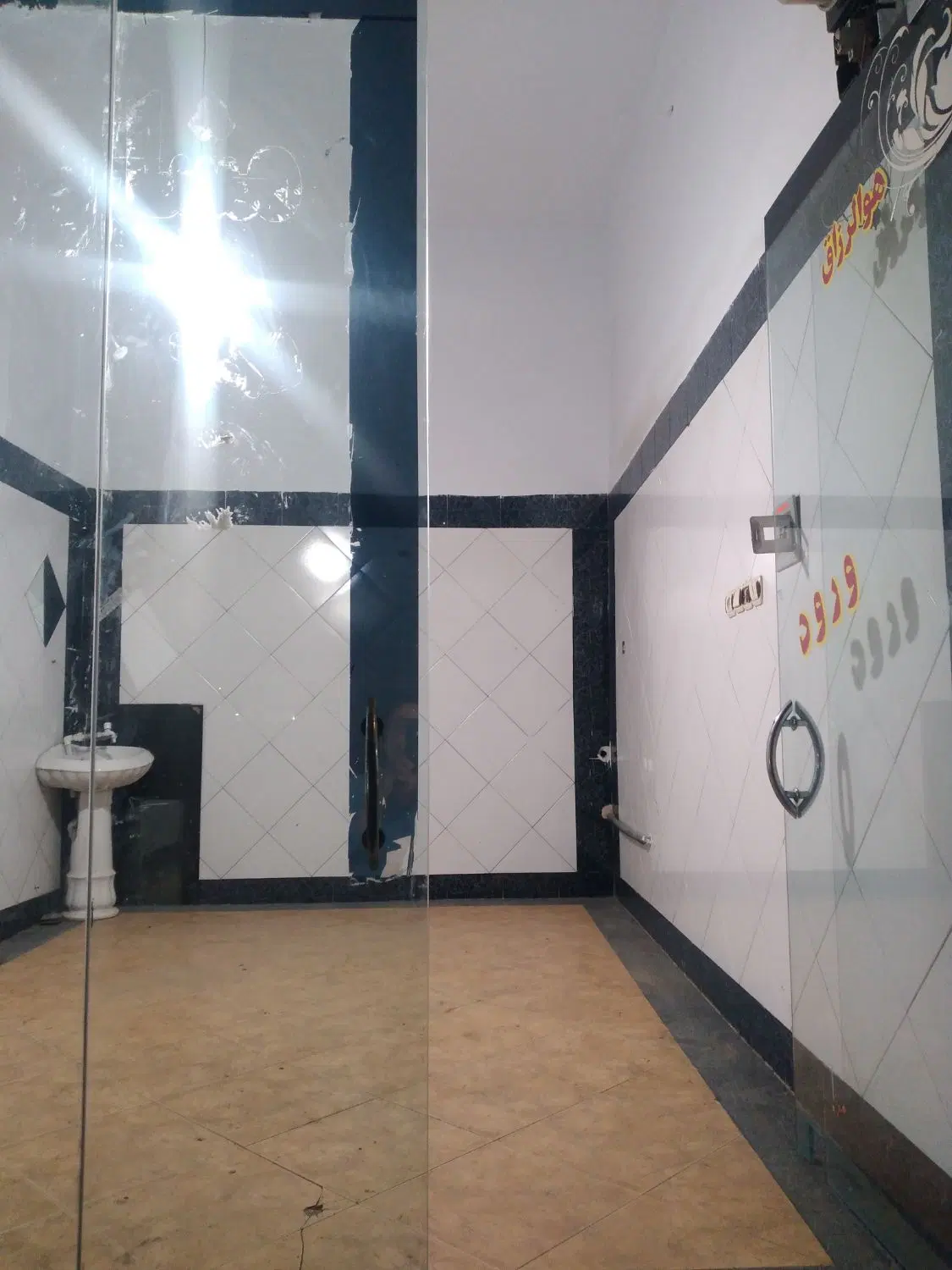 اجاره مغاره در سلطان اباد گلستان ۱۲متری صدوقی